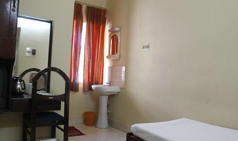 Hotel Regency Thiruvananthapuram Bagian luar foto